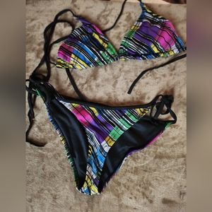 Multi color patterned bikini